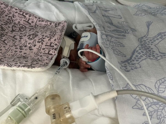 Can Early Babies Wear Clothes? What NICU Parents Need to Know 💜